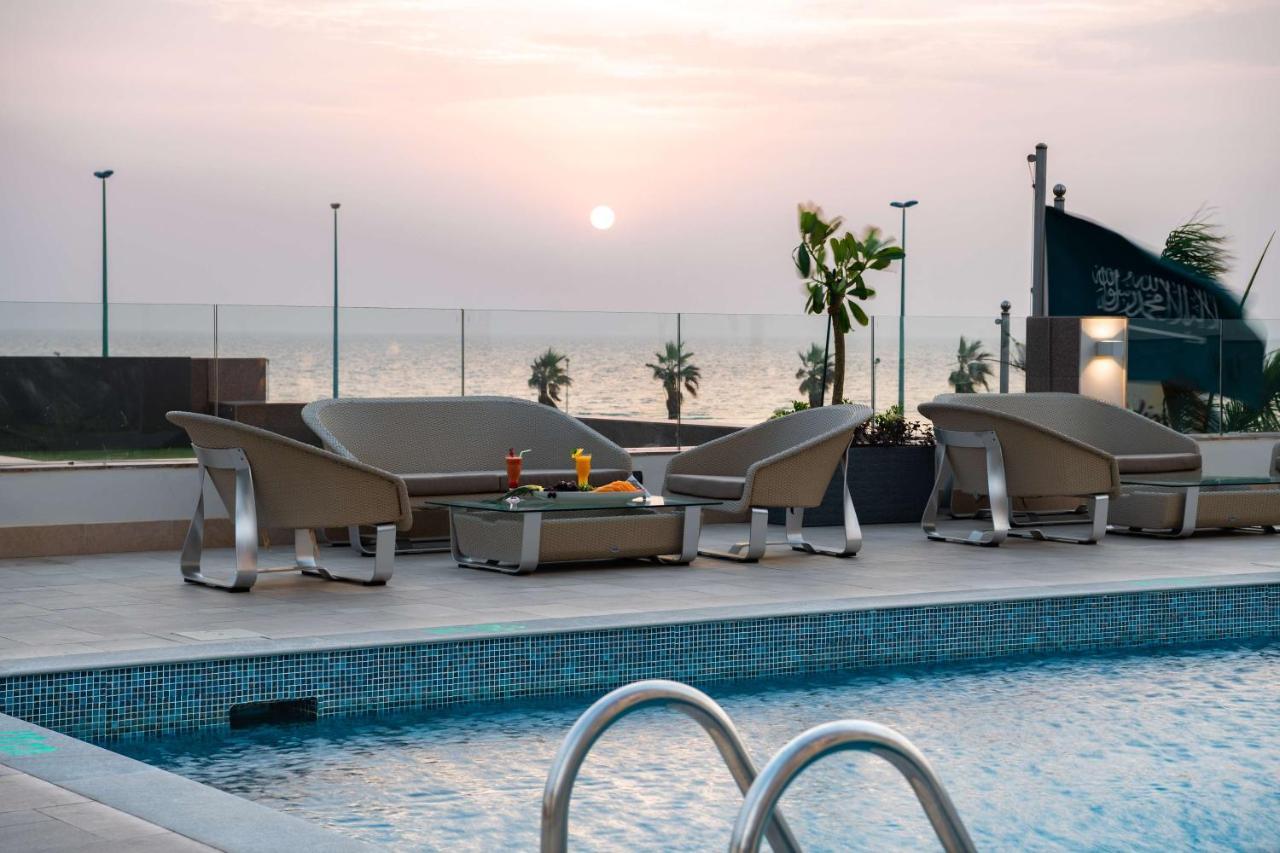 Radisson Blu Hotel, Jeddah Corniche Exterior photo